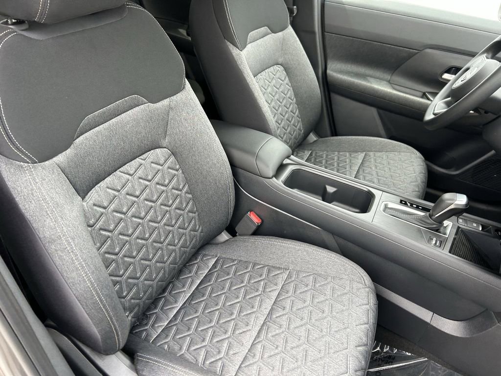 New 2026 Nissan Kicks SV w/ Charging Package image 10
