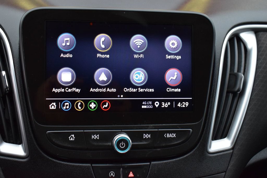 Used 2022 Chevrolet Malibu LT FWD image 28