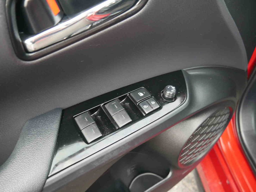 Used 2019 Toyota Prius XLE image 22