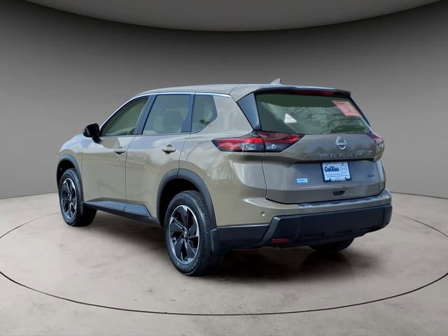 Used 2025 Nissan Rogue SV image 3
