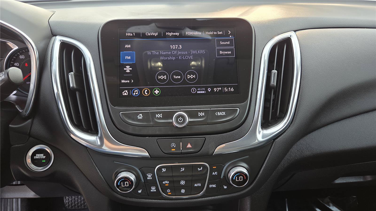 Used 2023 Chevrolet Equinox LT FWD image 23