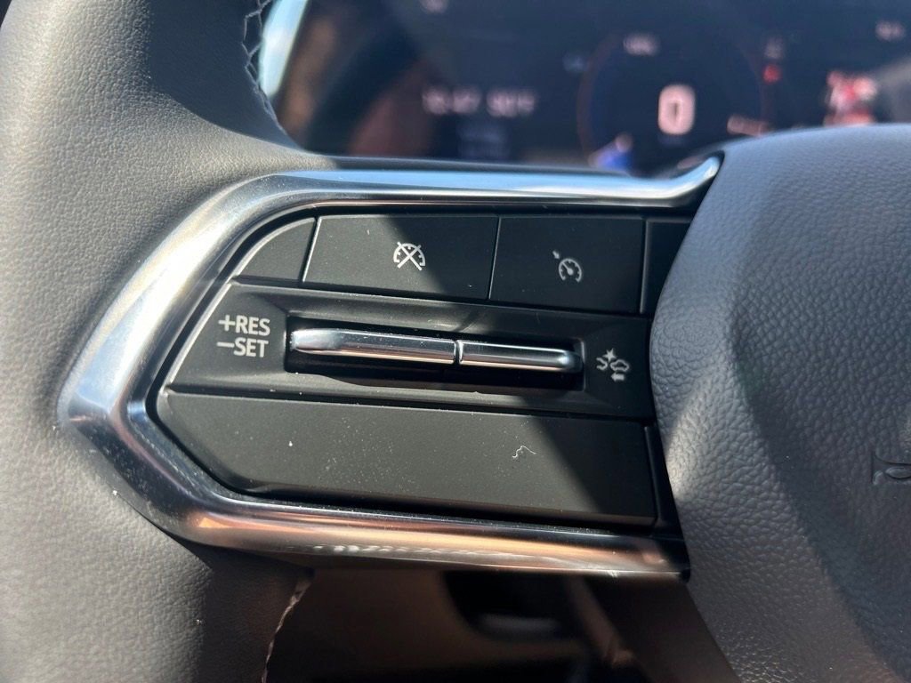 New 2025 Chevrolet Blazer EV LT image 16