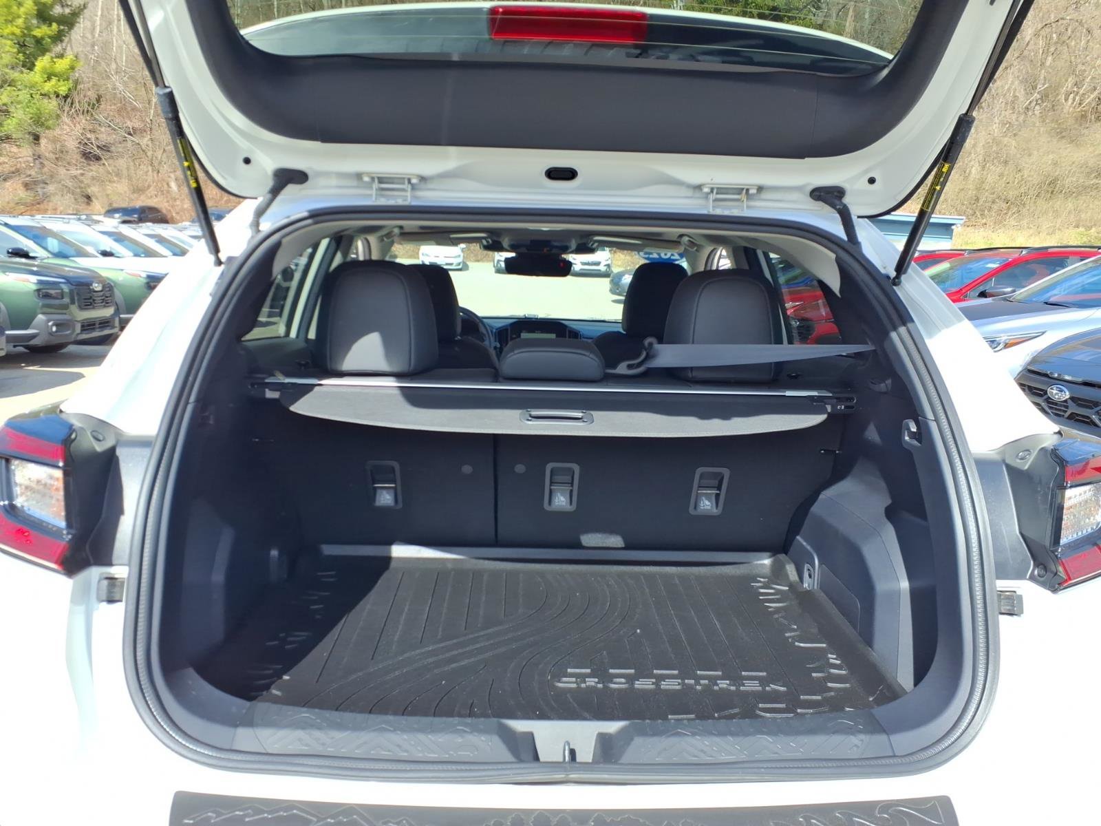 Certified 2025 Subaru Crosstrek 2.5i Limited w/ Popular Package #4A image 9