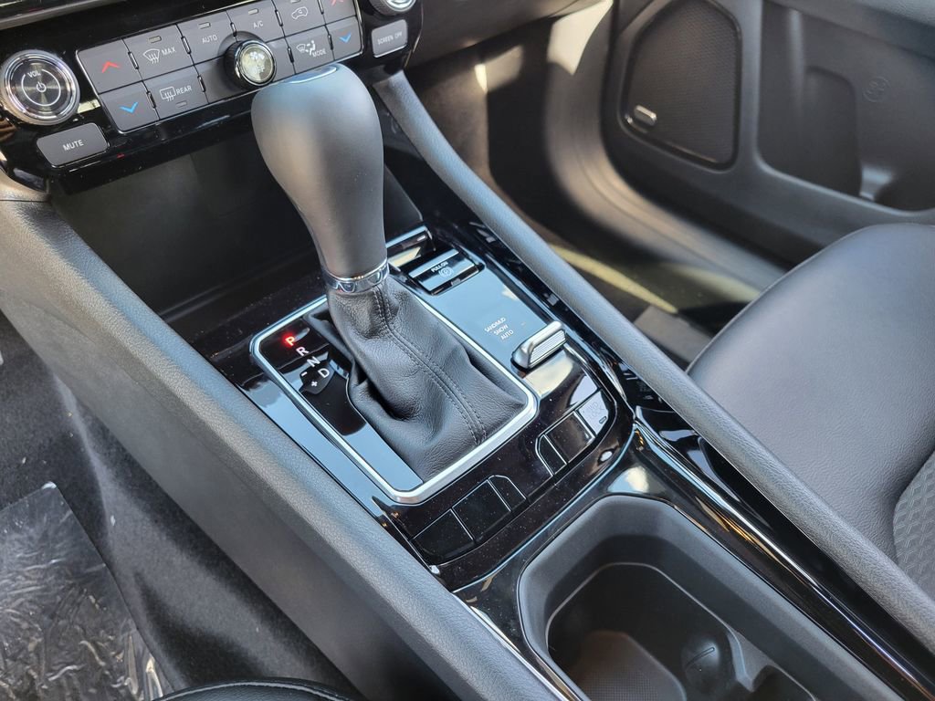 New 2026 Jeep Compass Latitude w/ Sun and Sound Group image 13