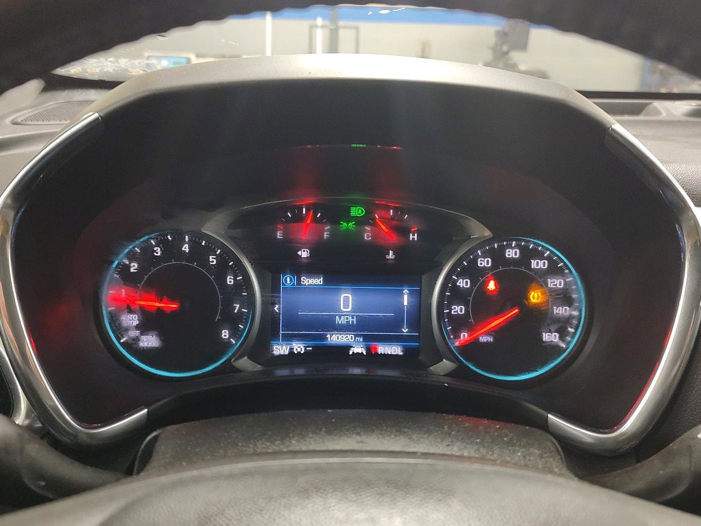 Used 2020 Chevrolet Equinox LT w/ Driver Convenience Package image 6