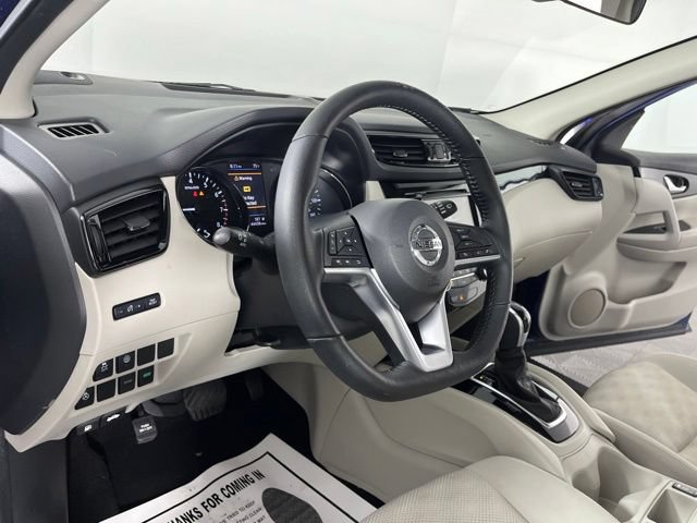 Used 2022 Nissan Rogue Sport SV FWD image 21