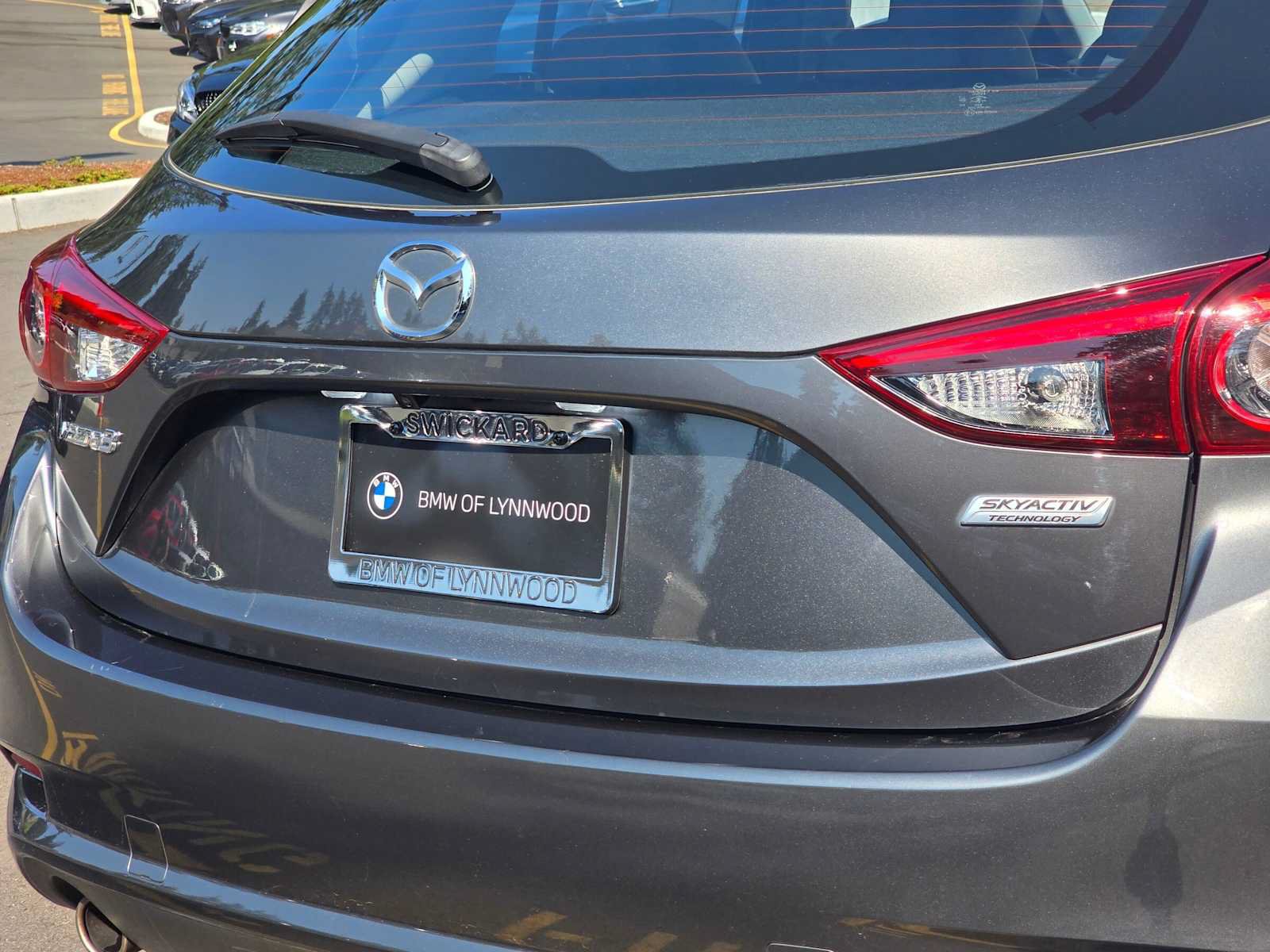 Used 2017 MAZDA MAZDA3 Grand Touring w/ Premium Equipment Package FWD image 13