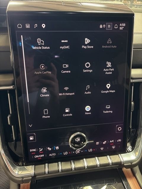 Used 2025 GMC Yukon XL Denali AWD/4WD image 11