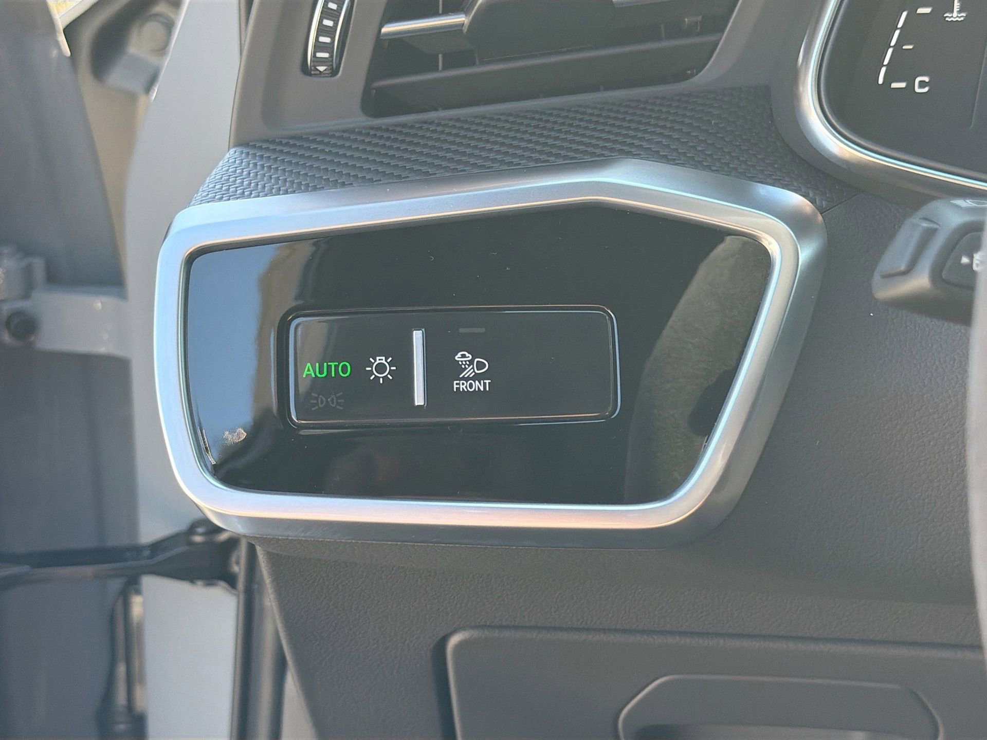 Used 2025 Audi RS 6 performance image 37