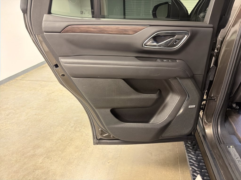 Used 2021 Chevrolet Tahoe Z71 w/ Rear Media and Nav Package AWD/4WD image 33