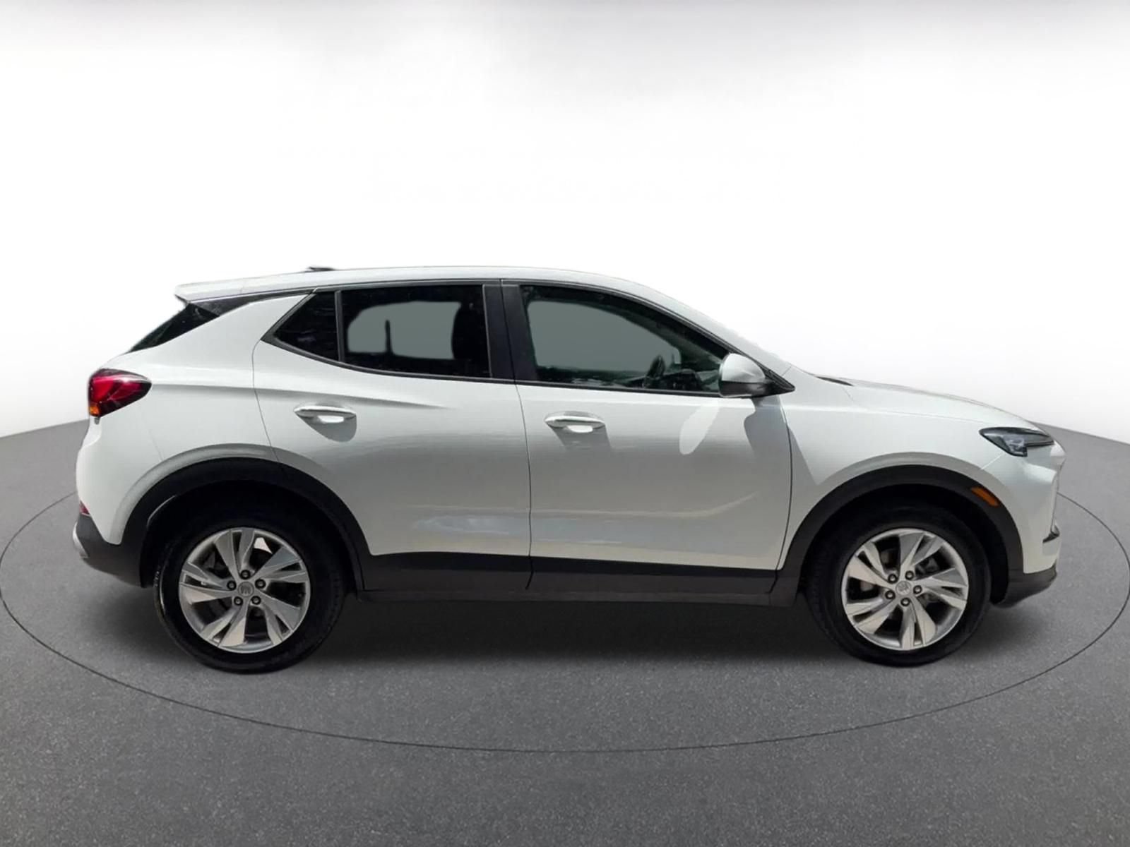 Used 2025 Buick Encore GX Preferred FWD image 16