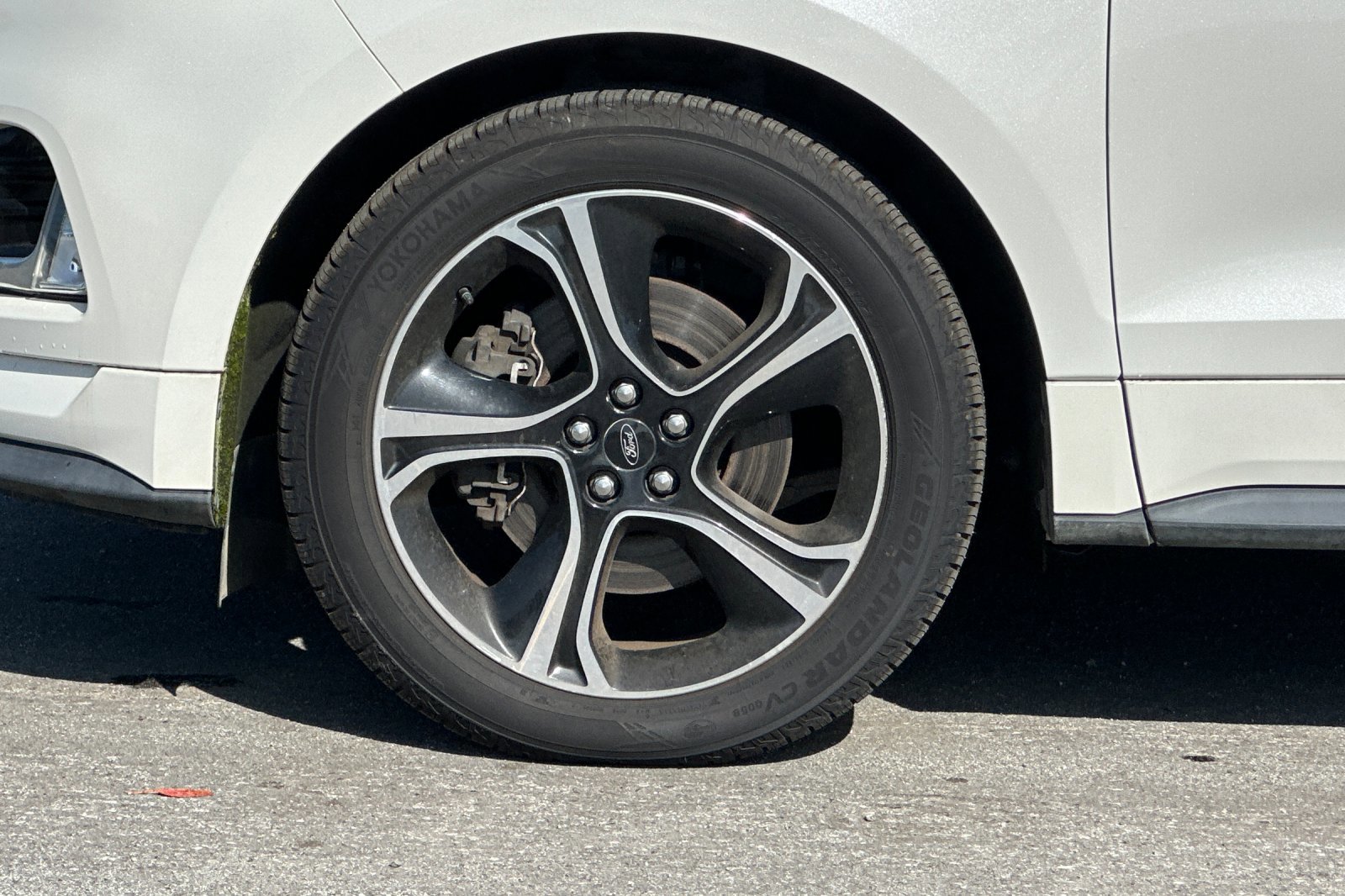 Used 2020 Ford Edge ST image 22