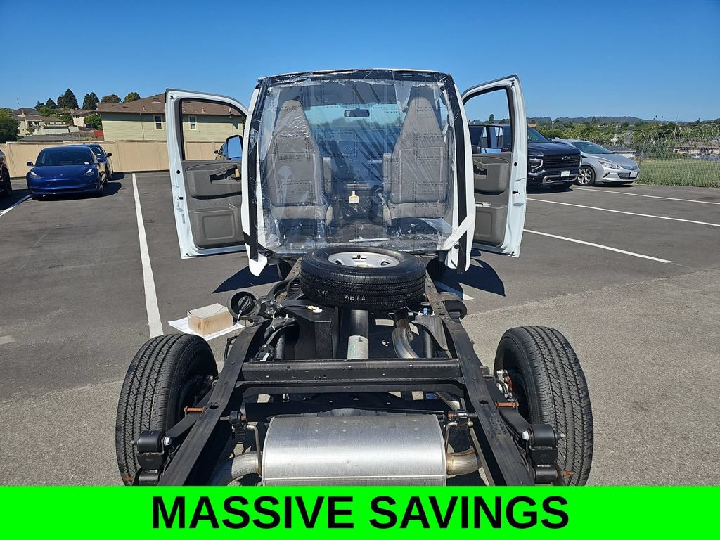 New 2023 Chevrolet Express 3500 w/ Power Convenience Package RWD image 13