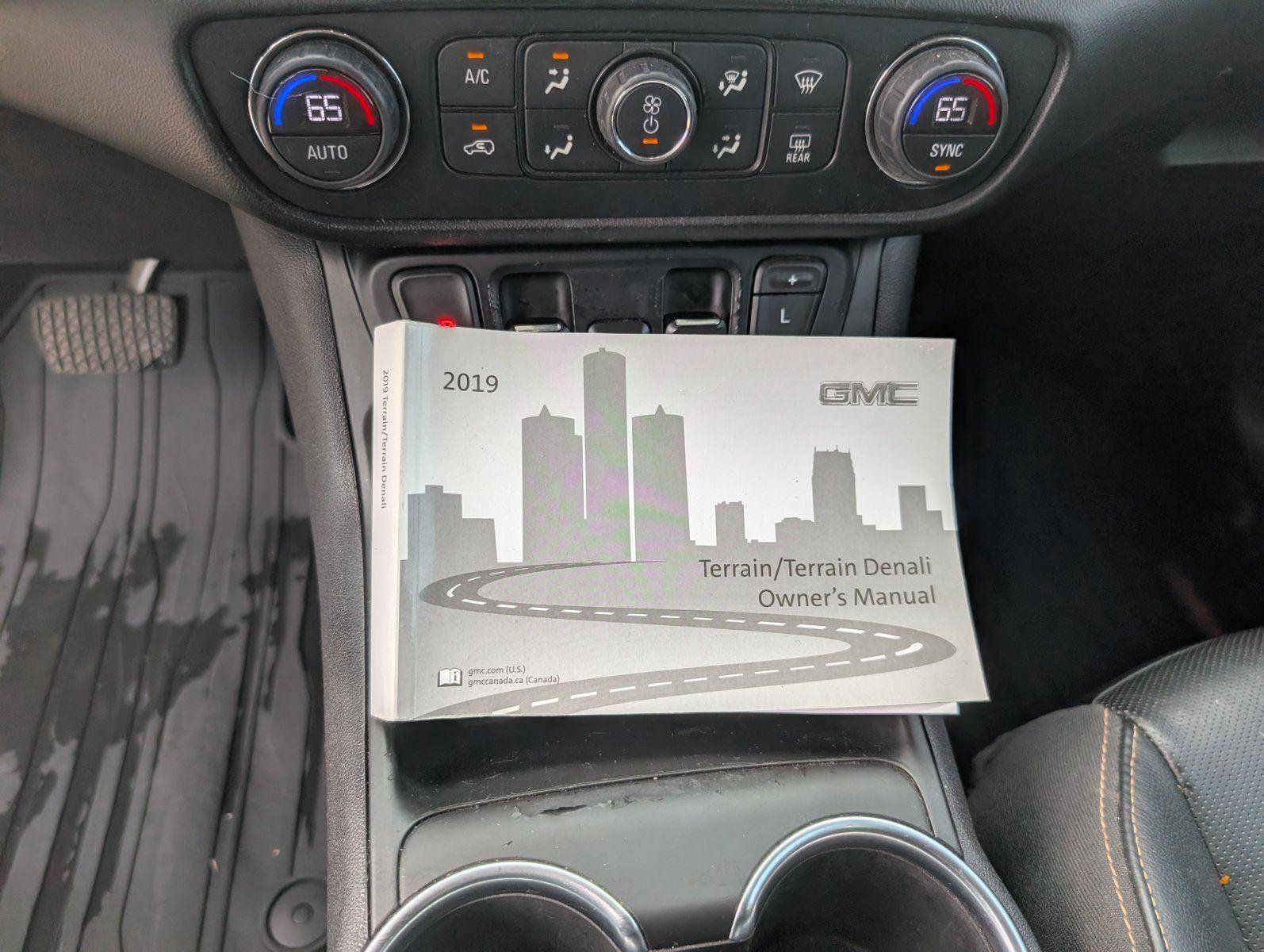 Used 2019 GMC Terrain SLT w/ Preferred Package FWD image 38