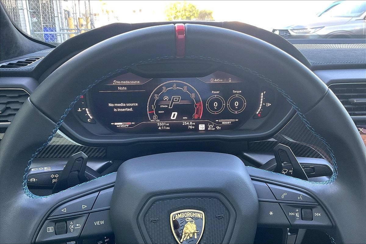 Used 2023 Lamborghini Urus Performante AWD/4WD image 21