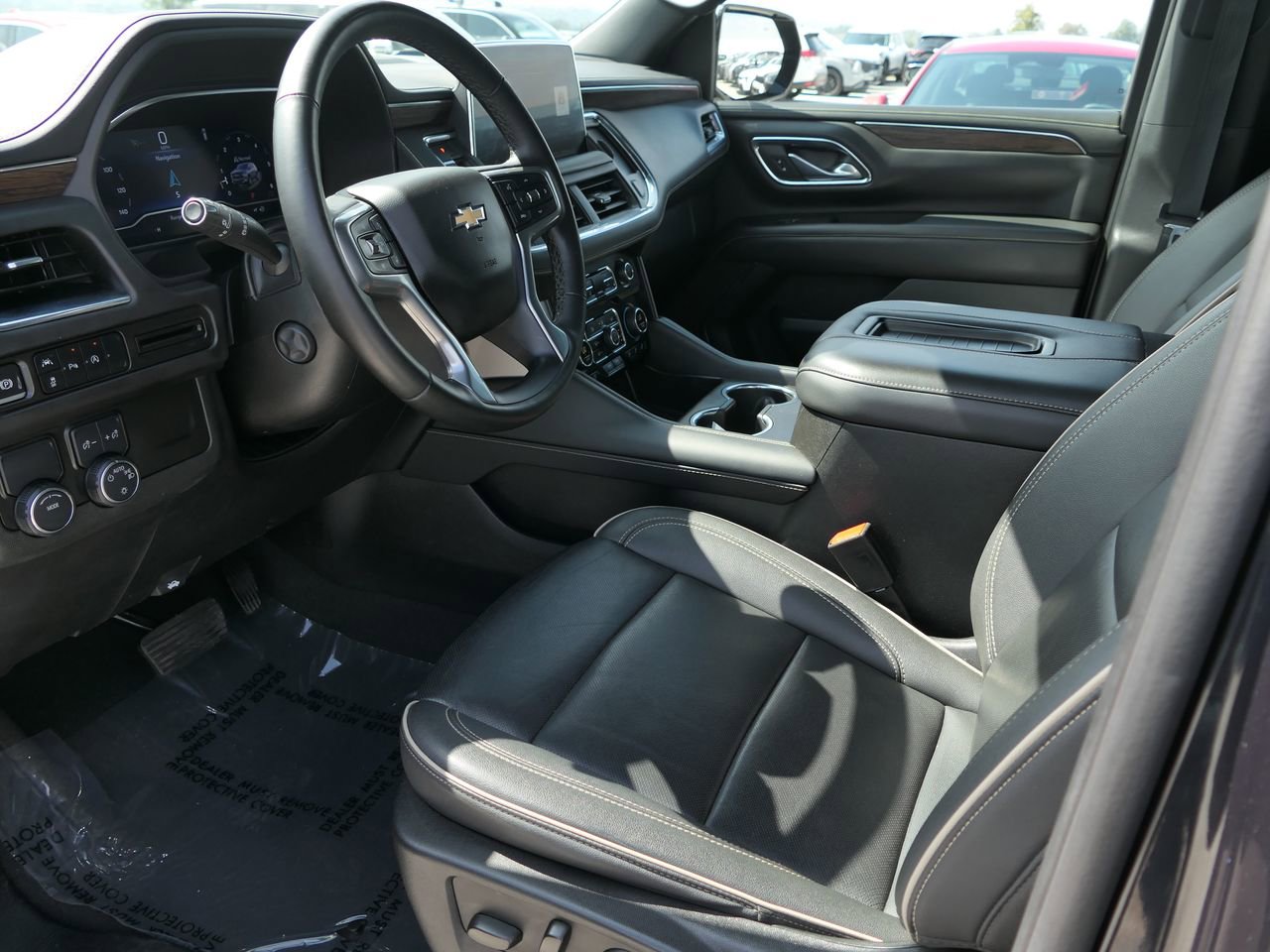 Used 2024 Chevrolet Suburban Premier image 11