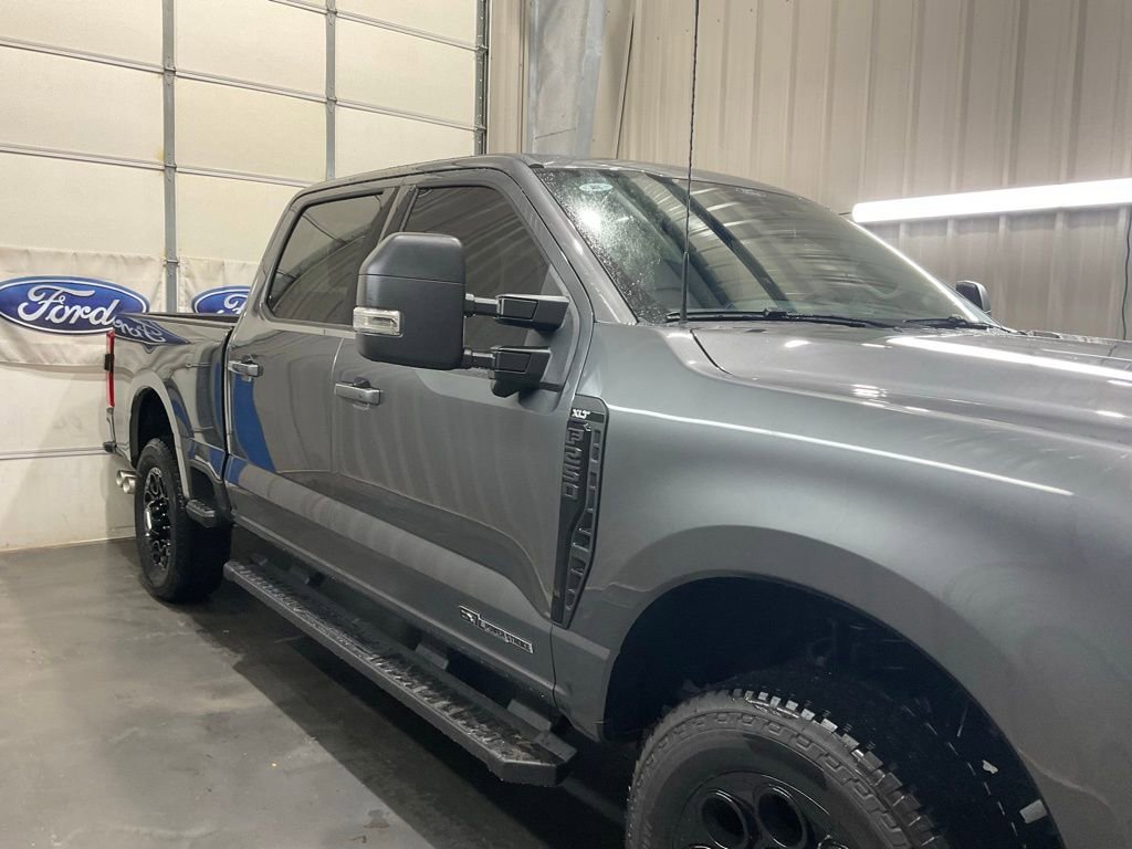 New 2026 Ford F250 XLT w/ XLT Premium Package image 4