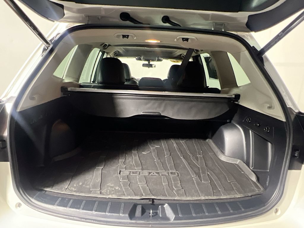 Used 2023 Subaru Forester Limited AWD/4WD image 32