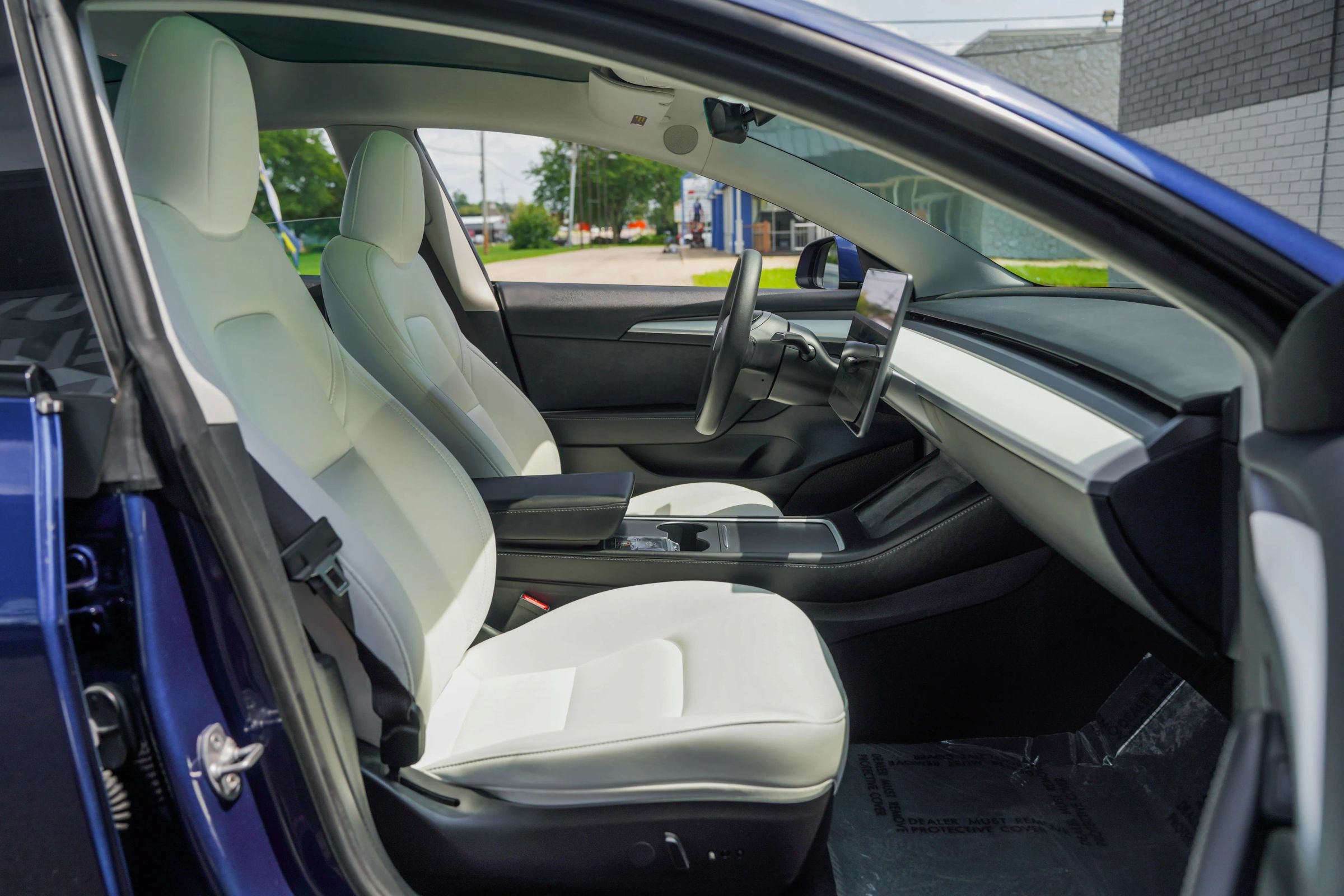Used 2023 Tesla Model 3 Standard Range RWD image 27
