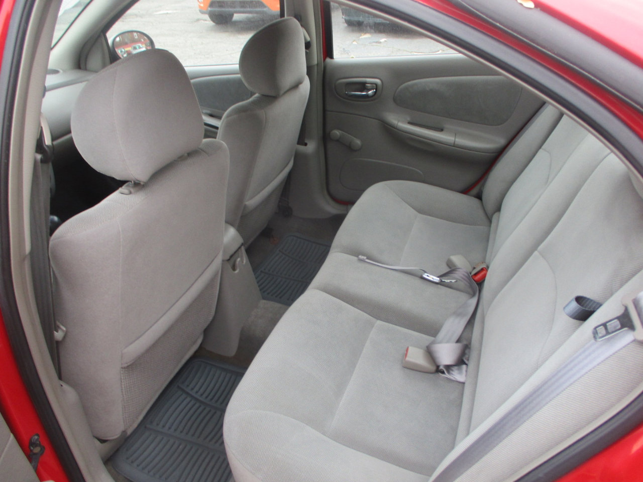 Used 2000 Plymouth Neon Sedan image 9