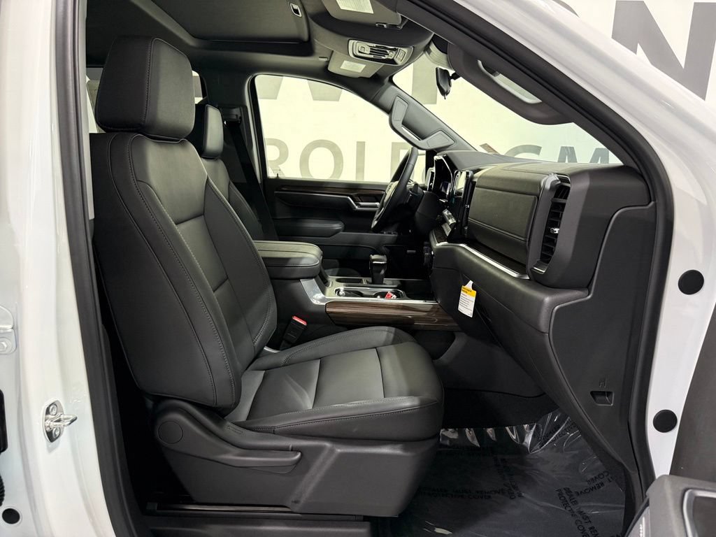 New 2026 Chevrolet Silverado 1500 RST w/ Z71 Off-Road Package AWD/4WD image 16