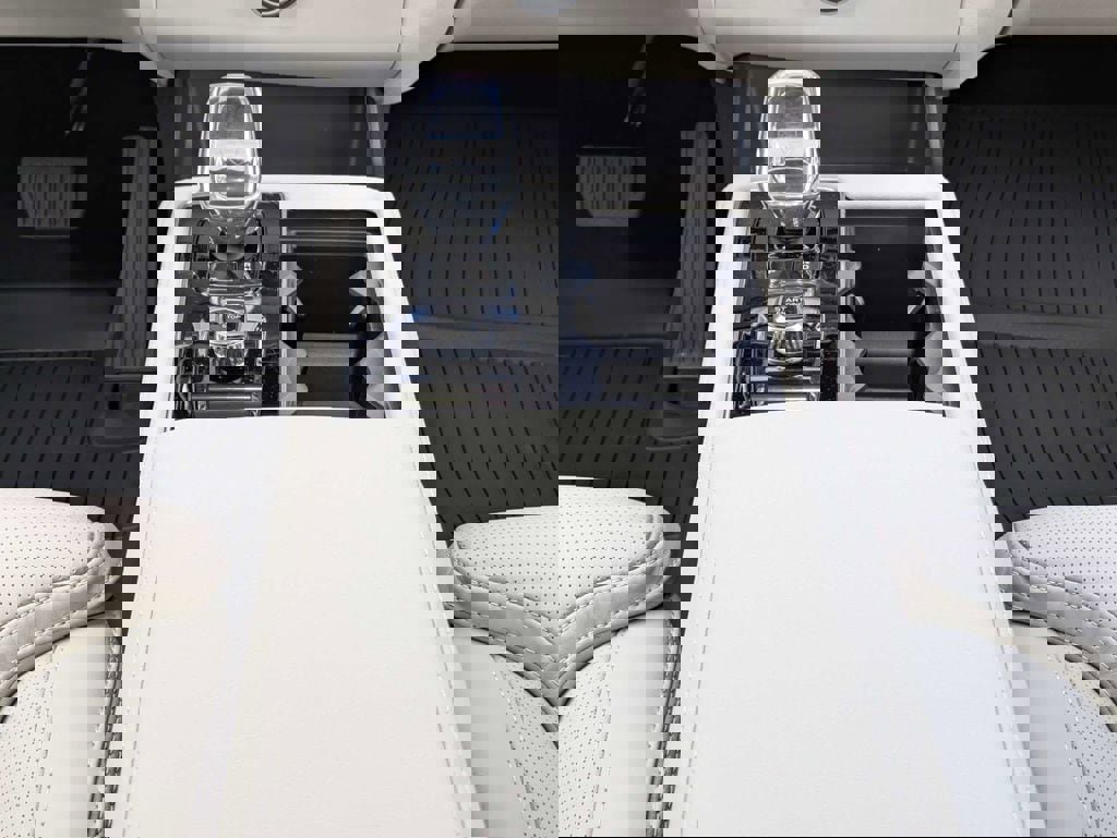 New 2026 Volvo XC90 T8 Ultra w/ Lounge Package image 27