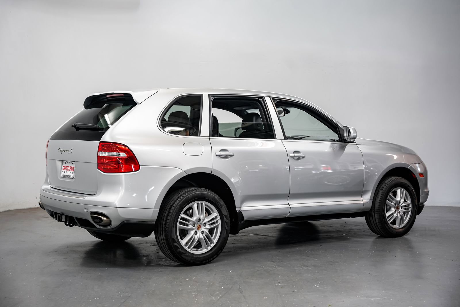 Used 2008 Porsche Cayenne S AWD/4WD image 3