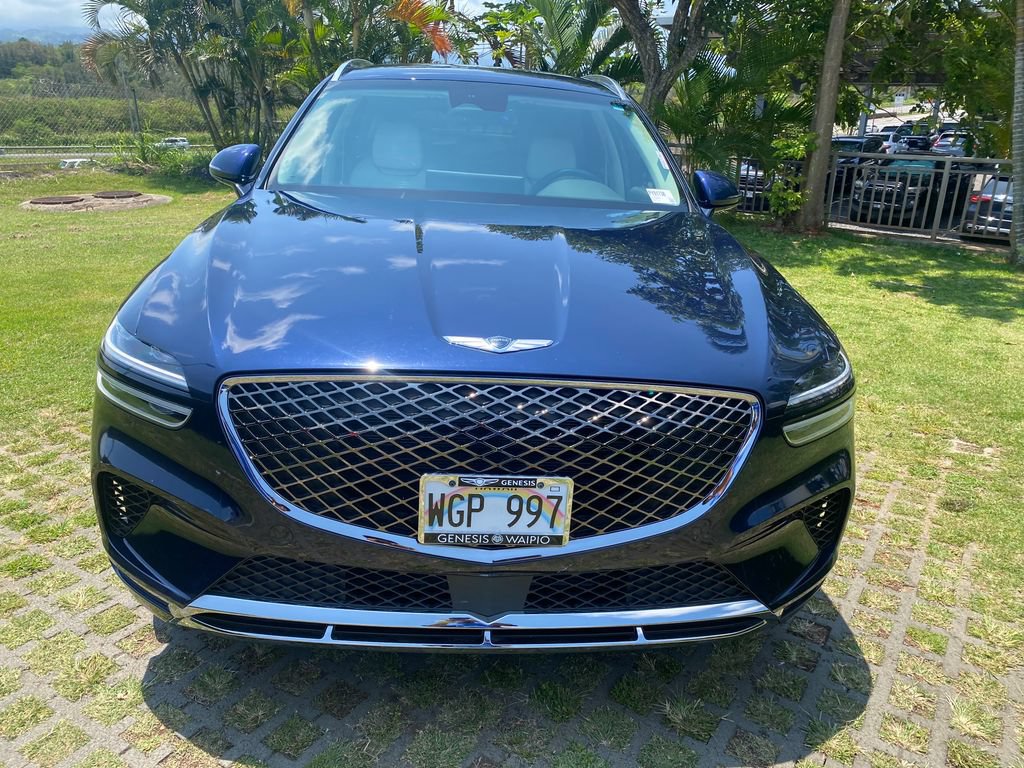 Certified 2022 Genesis GV70 2.5T AWD/4WD image 2
