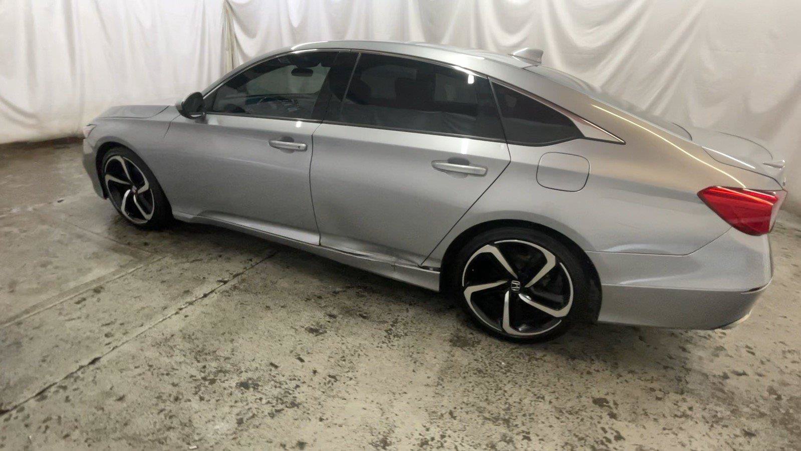 Used 2020 Honda Accord Sport image 11