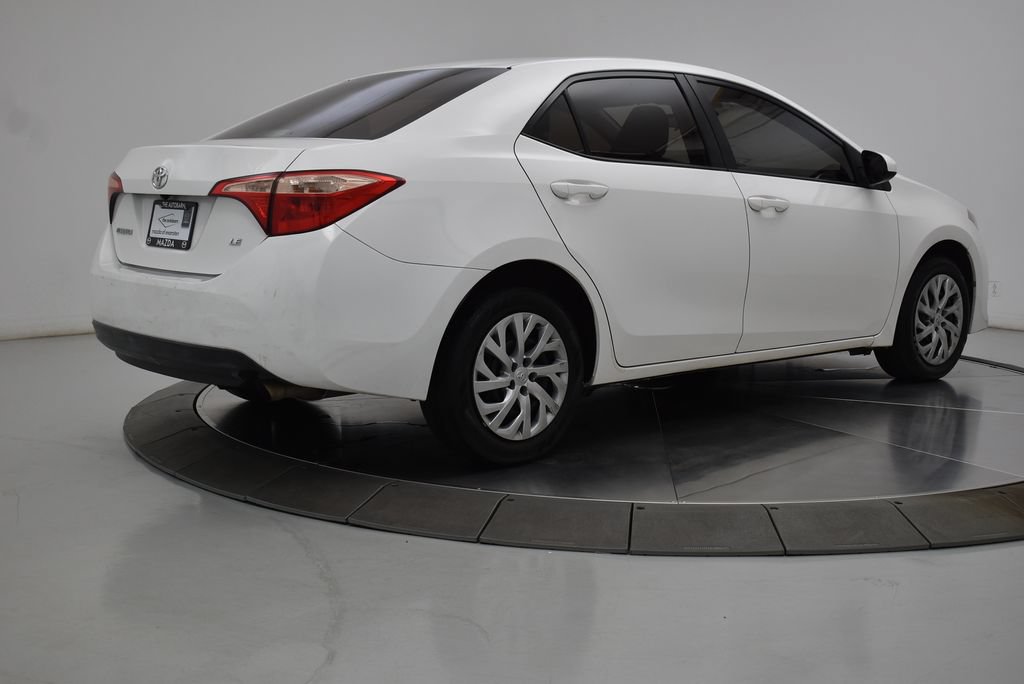 Used 2017 Toyota Corolla LE FWD image 21