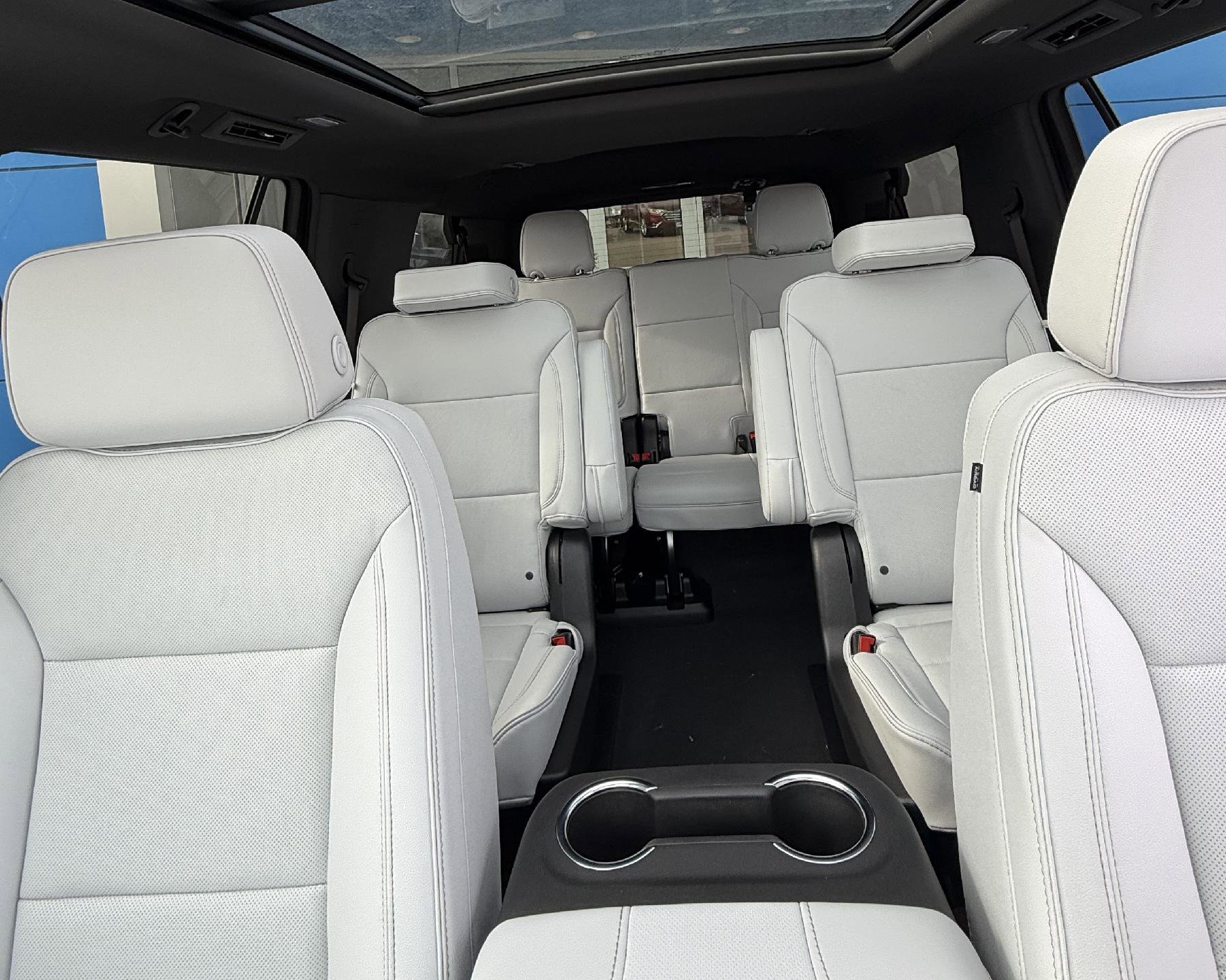 New 2026 Chevrolet Tahoe Premier w/ Sun And Tow Package image 4