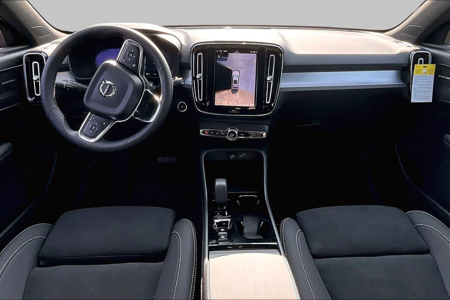 New 2026 Volvo XC40 B5 Ultra w/ Protection Package Premier AWD/4WD image 7