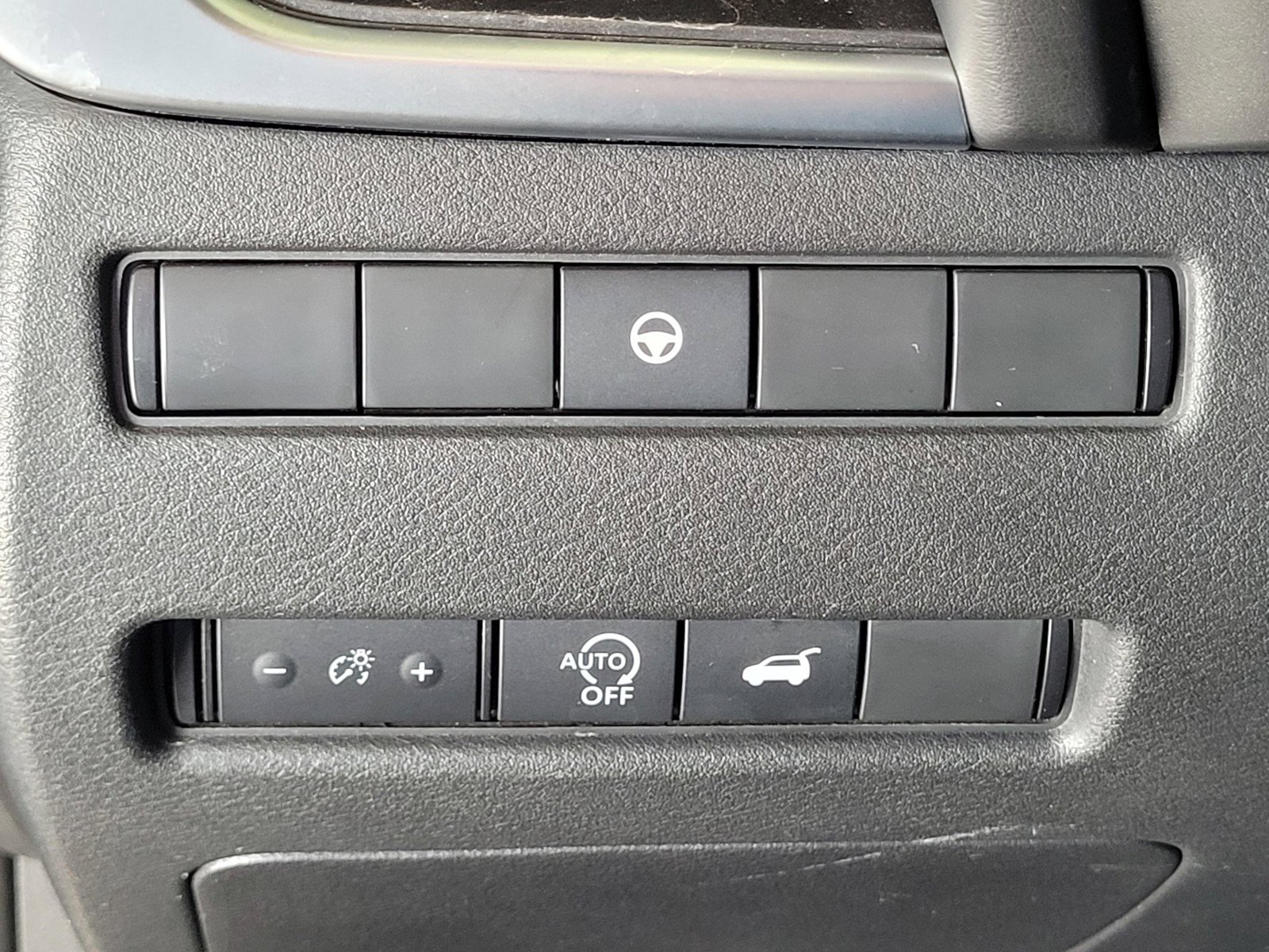 Certified 2023 Nissan Rogue SV w/ SV Premium B Package AWD/4WD image 8