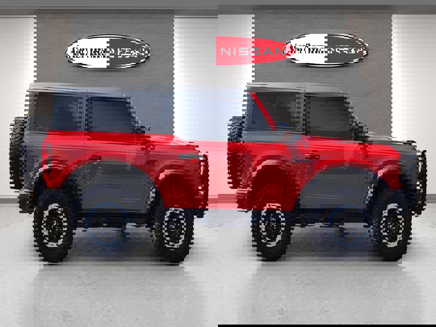 Used 2023 Ford Bronco Black Diamond w/ Sasquatch Package image 10