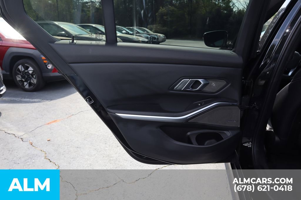 Used 2023 BMW 330i Sedan w/ Premium Package image 21