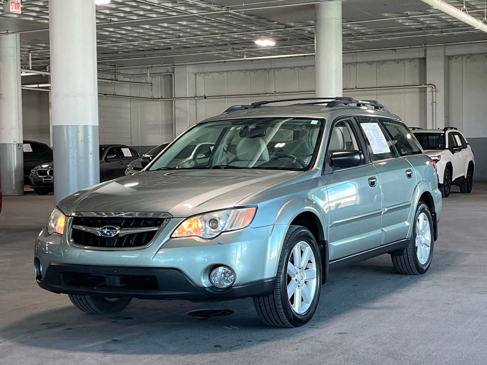 Used 2009 Subaru Outback 2.5i Special Edition AWD/4WD image 4