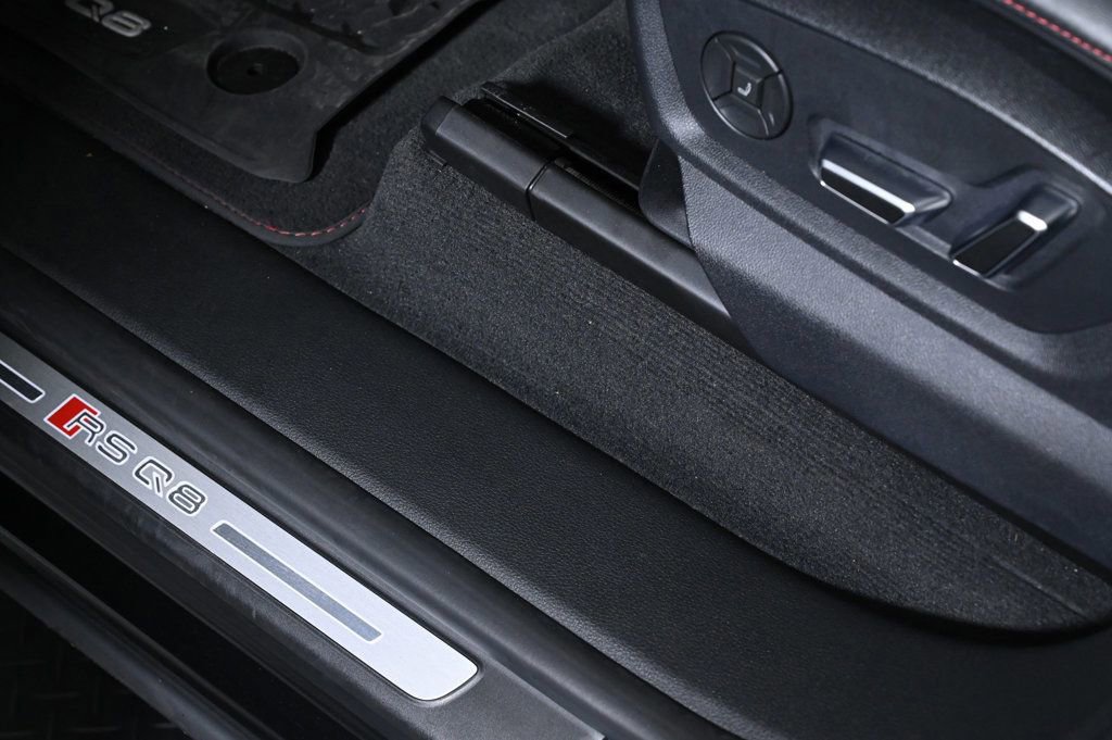 Used 2024 Audi RS Q8 image 20