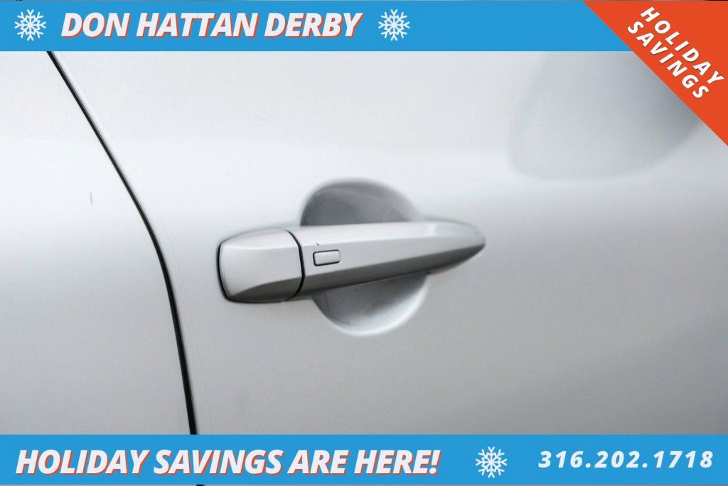 Used 2022 Nissan Rogue SV image 32