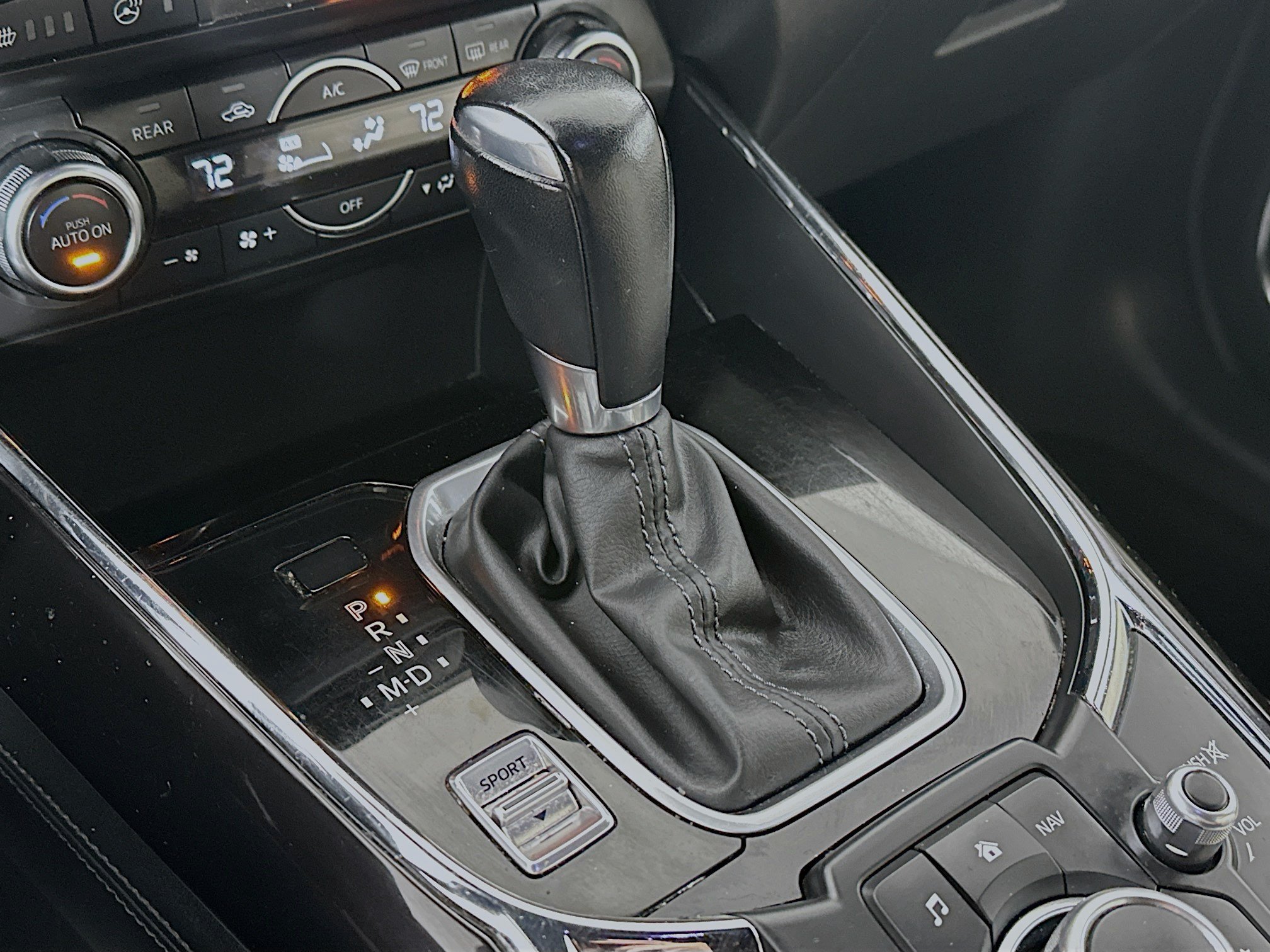 Used 2018 MAZDA CX-9 Grand Touring AWD/4WD image 17