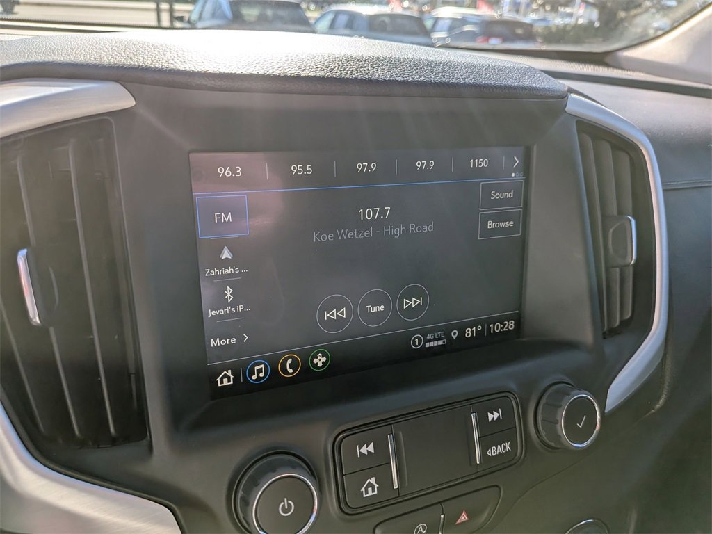 Used 2024 GMC Terrain SLT image 15