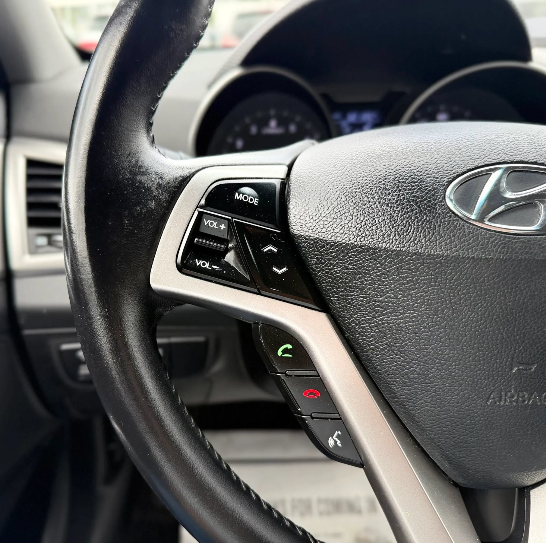 Used 2013 Hyundai Veloster RE:MIX Edition FWD image 13