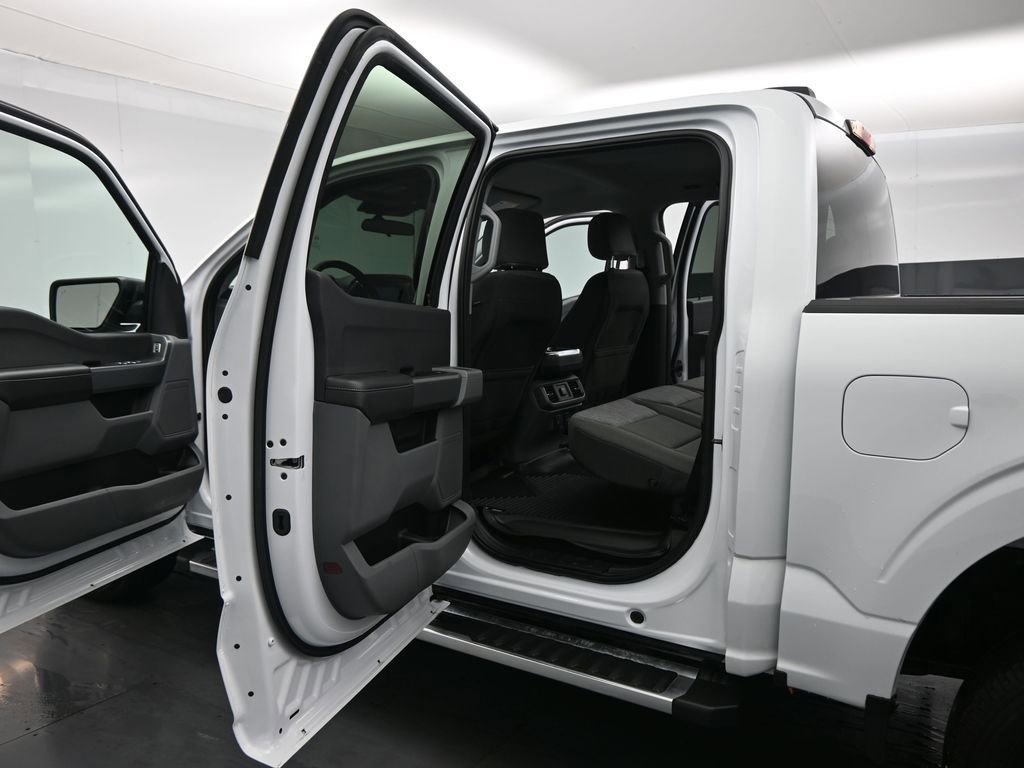Certified 2023 Ford F150 XLT w/ XTR Package image 17