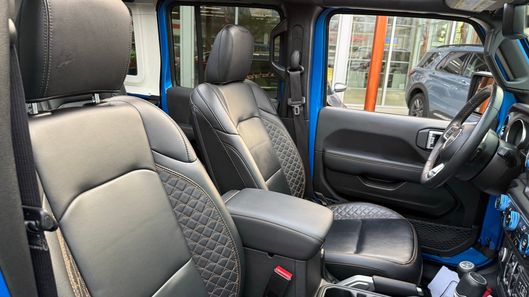 Used 2022 Jeep Wrangler Unlimited Sahara image 20