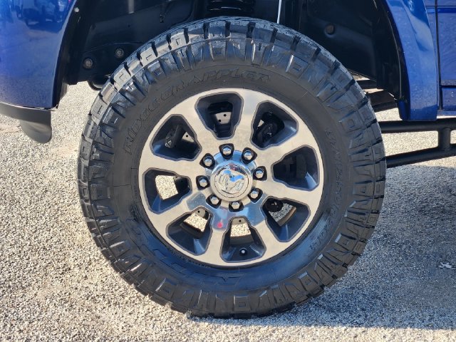 Used 2016 RAM 3500 Laramie w/ Convenience Group AWD/4WD image 10
