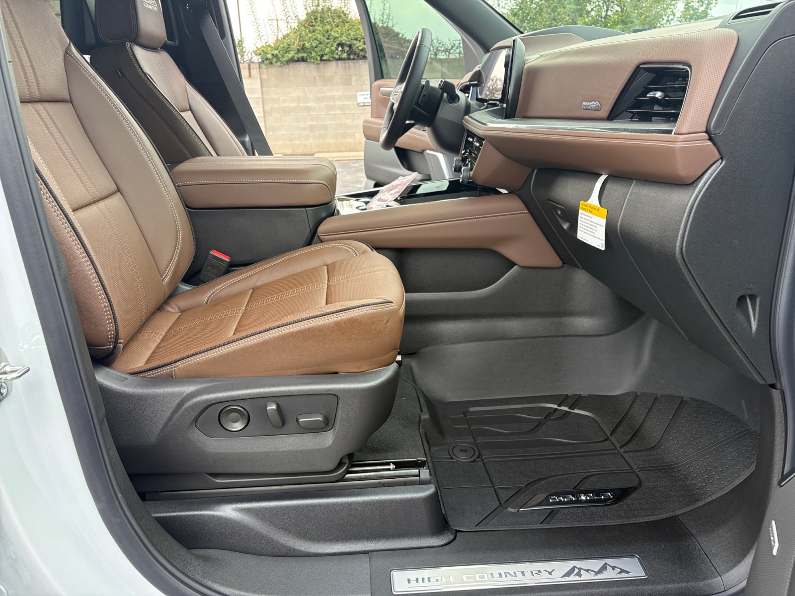 New 2026 Chevrolet Tahoe High Country AWD/4WD image 29