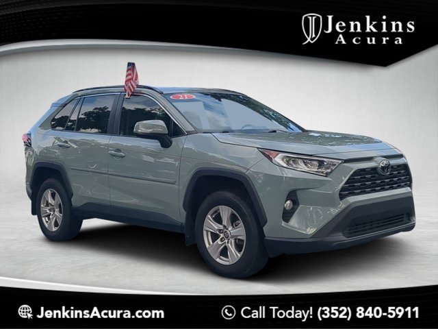 Used 2021 Toyota RAV4 XLE image 1