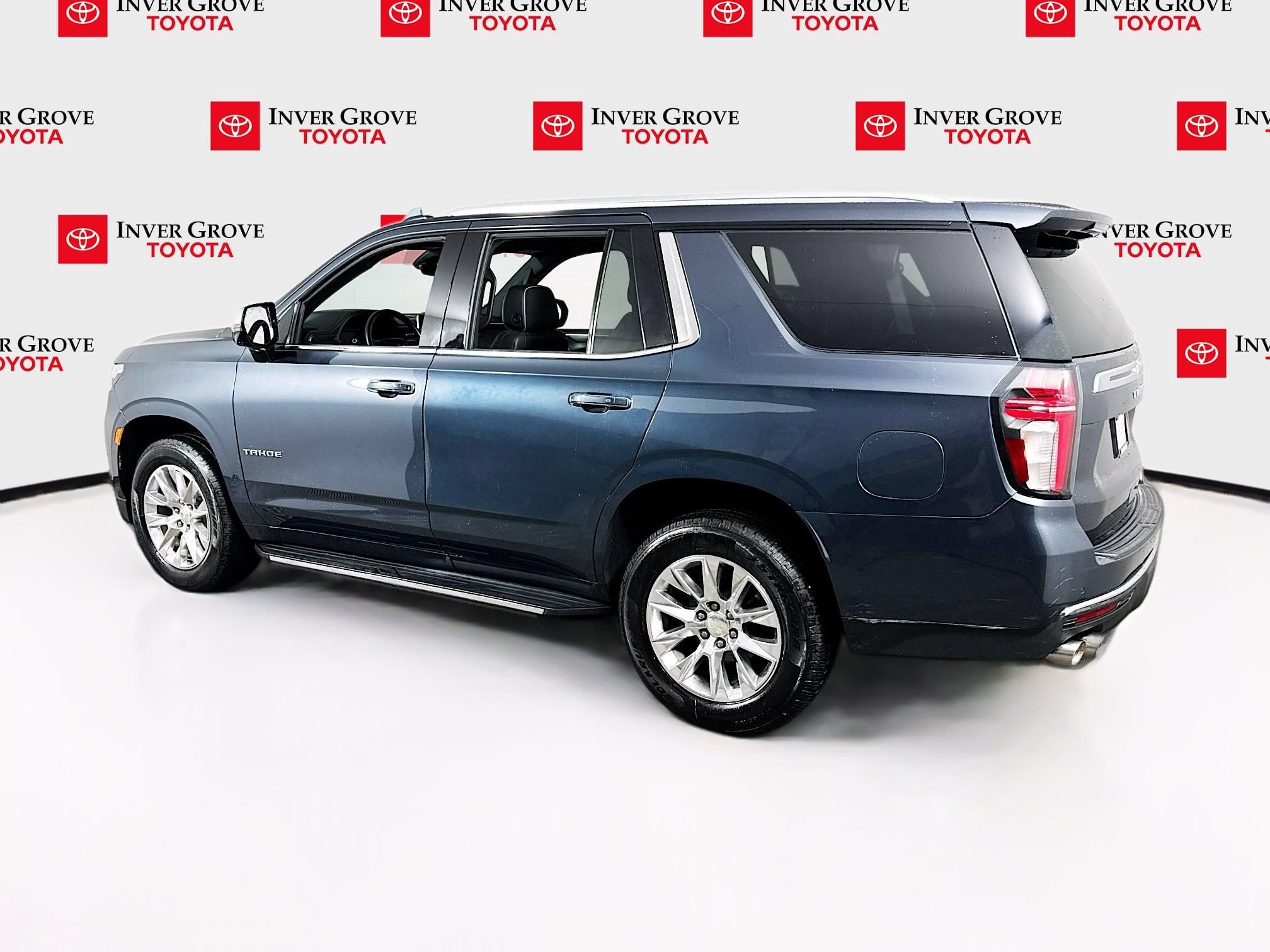 Used 2021 Chevrolet Tahoe Premier w/ Premium Package AWD/4WD image 7