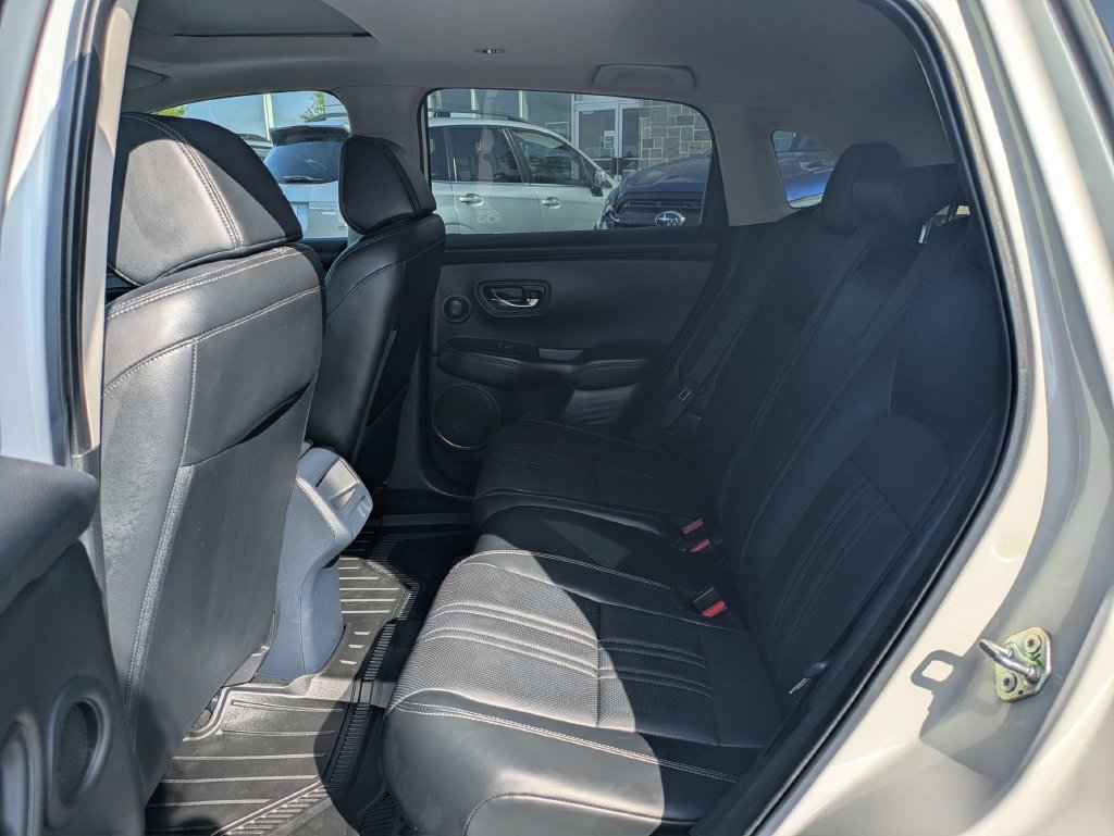 Used 2023 Honda HR-V EX-L image 15