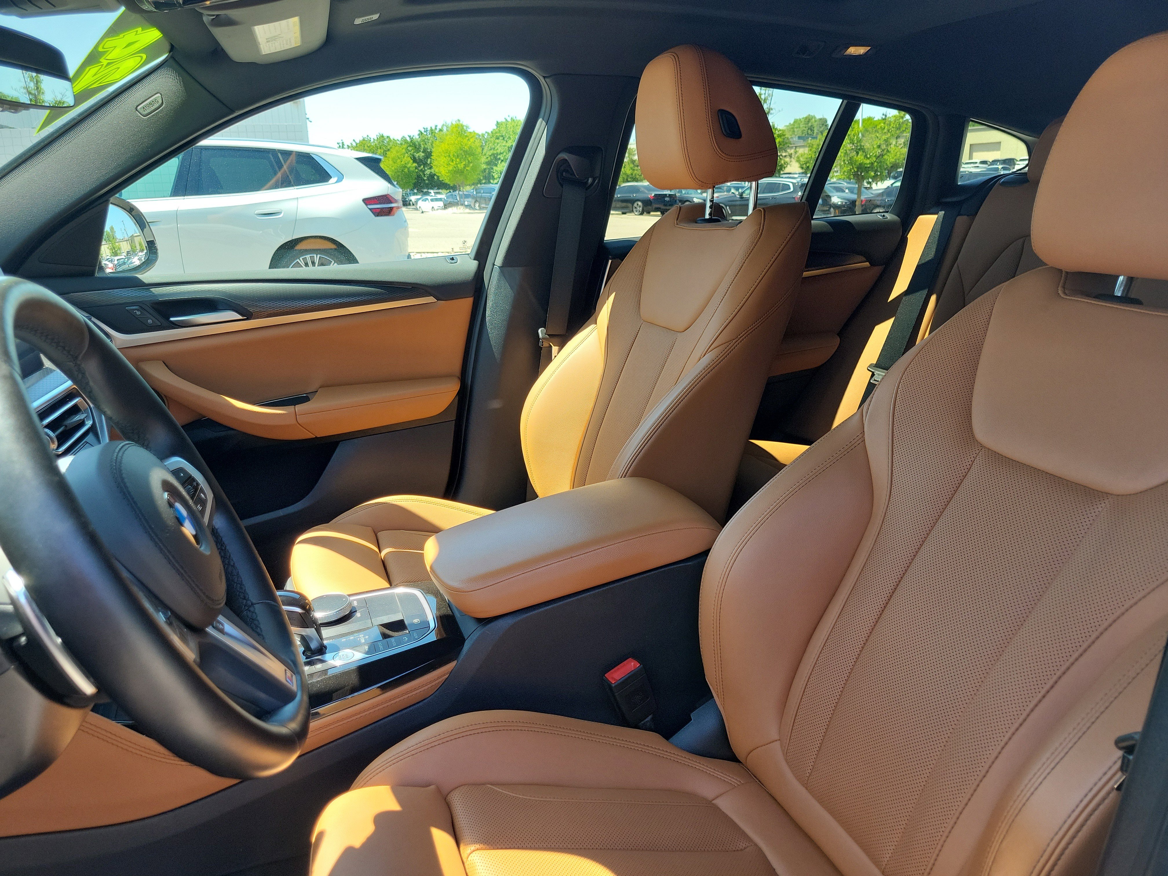 Certified 2024 BMW X4 xDrive30i w/ M Sport Package AWD/4WD image 10