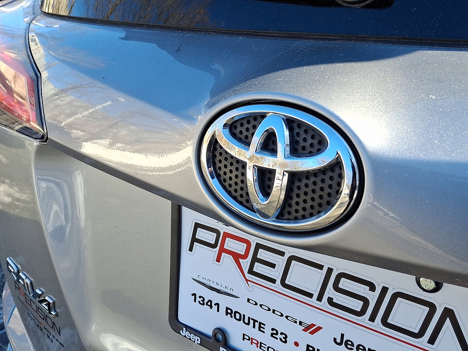Used 2017 Toyota RAV4 LE image 29